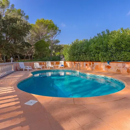 Villa Rez De Jardin Dans