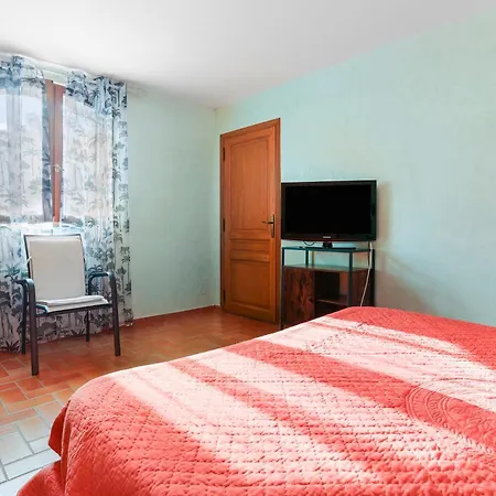 Rez De Jardin Dans Villa