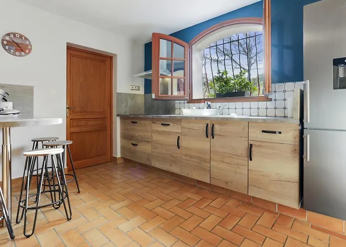 Rez De Jardin Dans Villa *