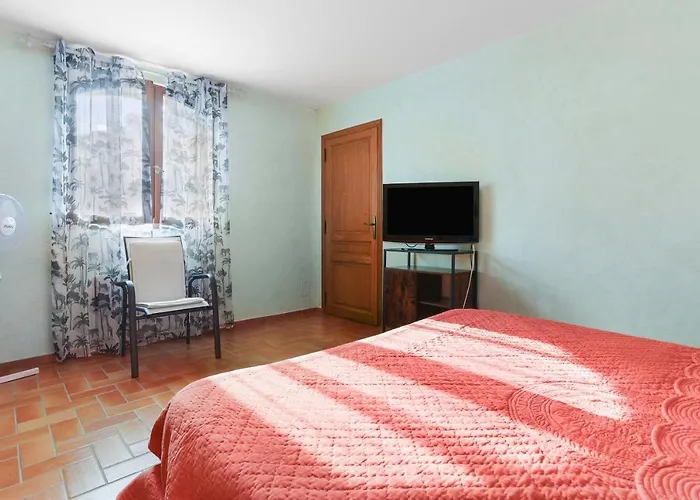 Rez De Jardin Dans *