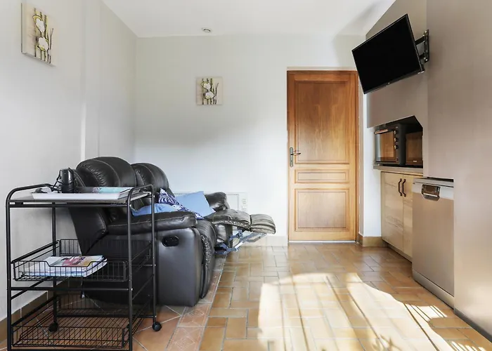 Villa Rez De Jardin Dans Saint-Raphaël