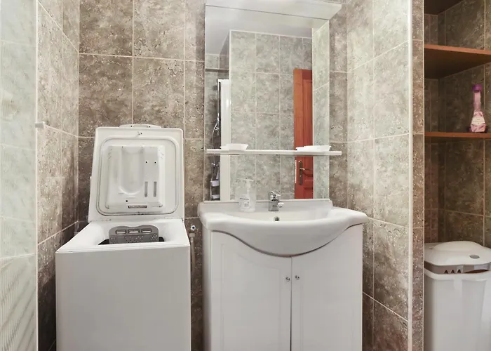 Rez De Jardin Dans Villa *