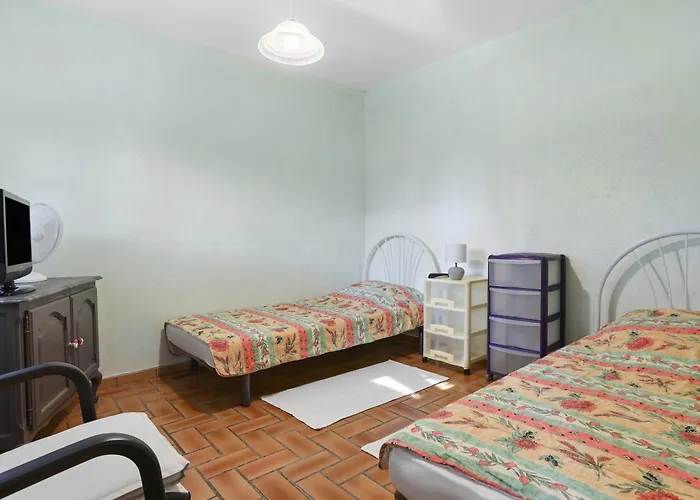 Rez De Jardin Dans Villa Saint-Raphaël